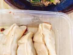 -黄阿姨锅贴大王(万航渡路店)