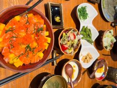 -俊屋料理·烧鸟·寿司·日泰融合菜(星际云汇店)