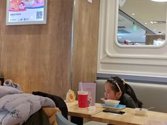 大堂-满记甜品(巴黎春天宝山店)