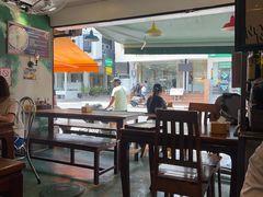 -Dang restaurant (patong phuket)