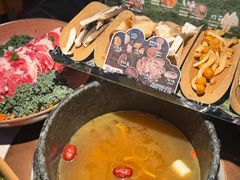 -芸山季·云南山珍菌火锅(人民广场来福士店)