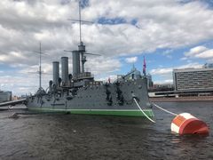 -阿芙乐尔号巡洋舰