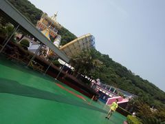 -平湖九龙山乐满地水上乐园