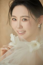 -乐派诗婚纱摄影