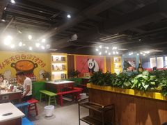 大堂-钢管厂五区小郡肝火锅串串香(清河店)