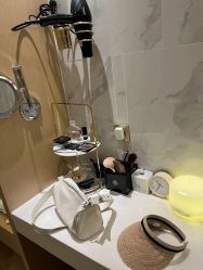 -香港倾城国际·美容美体中心