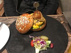 -HIGH FIVE哈福手工汉堡(桂林路店)