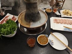 -楼外楼大刀肉传统火锅(西安大路店)