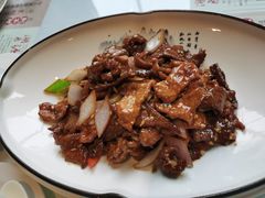 精品老爆三-狗不理(贵宾楼店)