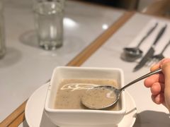 -La-Serene Café