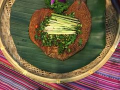 -香巴拉云南餐厅(华莱坞店)