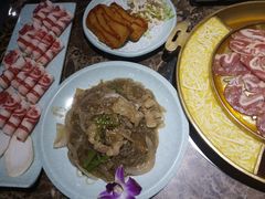 -猪啊牛呀羊啊铜盘烤肉(正大广场店)