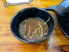 -丽虹云南过桥米线(兴工街店)