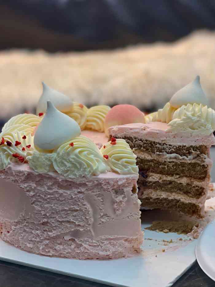 蜜桃家甜点生日蛋糕(太古里店)-"「红丝绒」红丝绒口感绵密,不算很甜