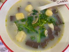 -小杨生煎(金山百联购物中心3楼店)