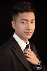 点击看大图 -挪娅婚纱摄影皇家会所