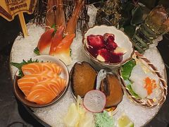 -半岛翡丽海鲜自助餐厅(观风亭店)
