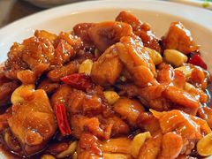 宫保鸡丁-河沿肉饼Beijing Pie(东华门店)