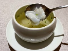 国宴酸辣乌鱼蛋汤-悦融琥珀·京鲁菜·海味珍品(西单店)