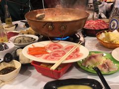 -鲜入围煮花胶鸡海鲜火锅