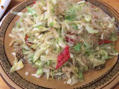 莲花白炒粉丝-黄大姐小吃(长征路店)