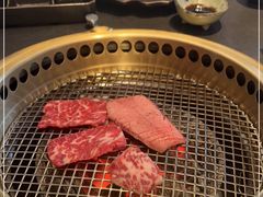 -铭牛烧肉·和牛海鲜自助(高新月牙湖店)