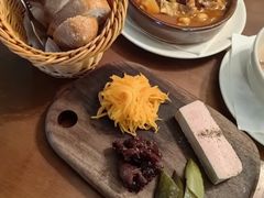 鹅肝手握-羽深肉铺 Steak & Wine