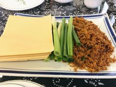 勾魂小媳妇-八两八金·莱芜特色炒鸡(市南漳浦路店)