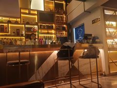-Gurls Lounge GL酒吧