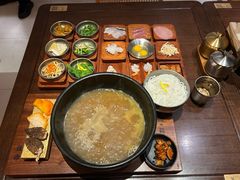 -银米·云南传统过桥米线(双廊黑金冠店)