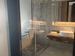 -上海虹桥西郊假日酒店