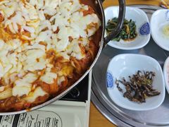 -亲昵春川鸡排(韩国美食街店)