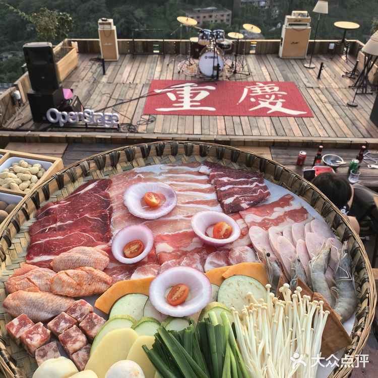 南山暮色里✨带闺蜜撞进重庆夜景的诗行～