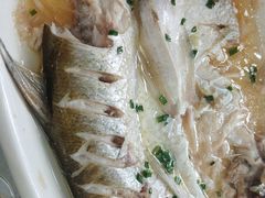 -七的湖·晚芳亭·阳澄湖农家菜·大闸蟹(莲花岛店)