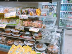 -全家便利店(世贸丽晶城店)