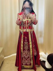 -月月婚纱礼服仓储店(王府井店)