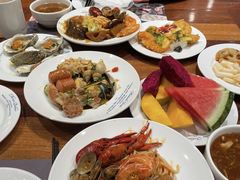 -四海一家自助餐(益田假日广场店)