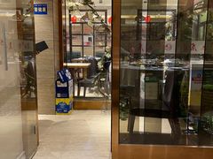 门面-六泰居·尔滨地标·东北菜(黄河路店)