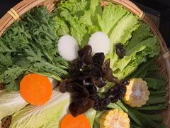 -尚尚仙·酸汤猪手·猪肚鸡火锅(华联万柳购物中心店)