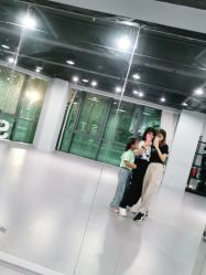 -STAR舞蹈工作室