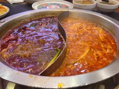 -沸炉重庆老火锅(军事博物馆店)