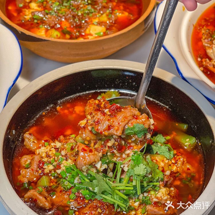 厦门这家江湖菜 好吃是好吃 就是太费米饭了！