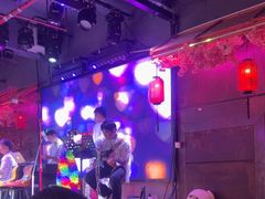-喜鹊音乐酒馆(西街店)