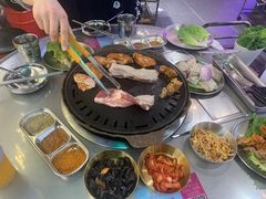 -玄希浪漫厨房·韩料烤肉(湖滨银泰in77店)