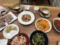 -贯贯吉·清真餐厅(浙江中路店)