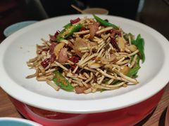 -有红鸡毛店·川菜(建设路店)