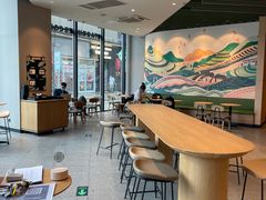 用餐区-星巴克臻选(郑州中原万达店)