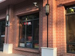 -新华书店(永安路店)
