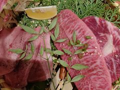 -山川小町·极番烧肉(新地假日广场店)