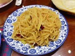 醋溜土豆丝-娄三少·老北京春饼烤鸭家常菜(方庄店)